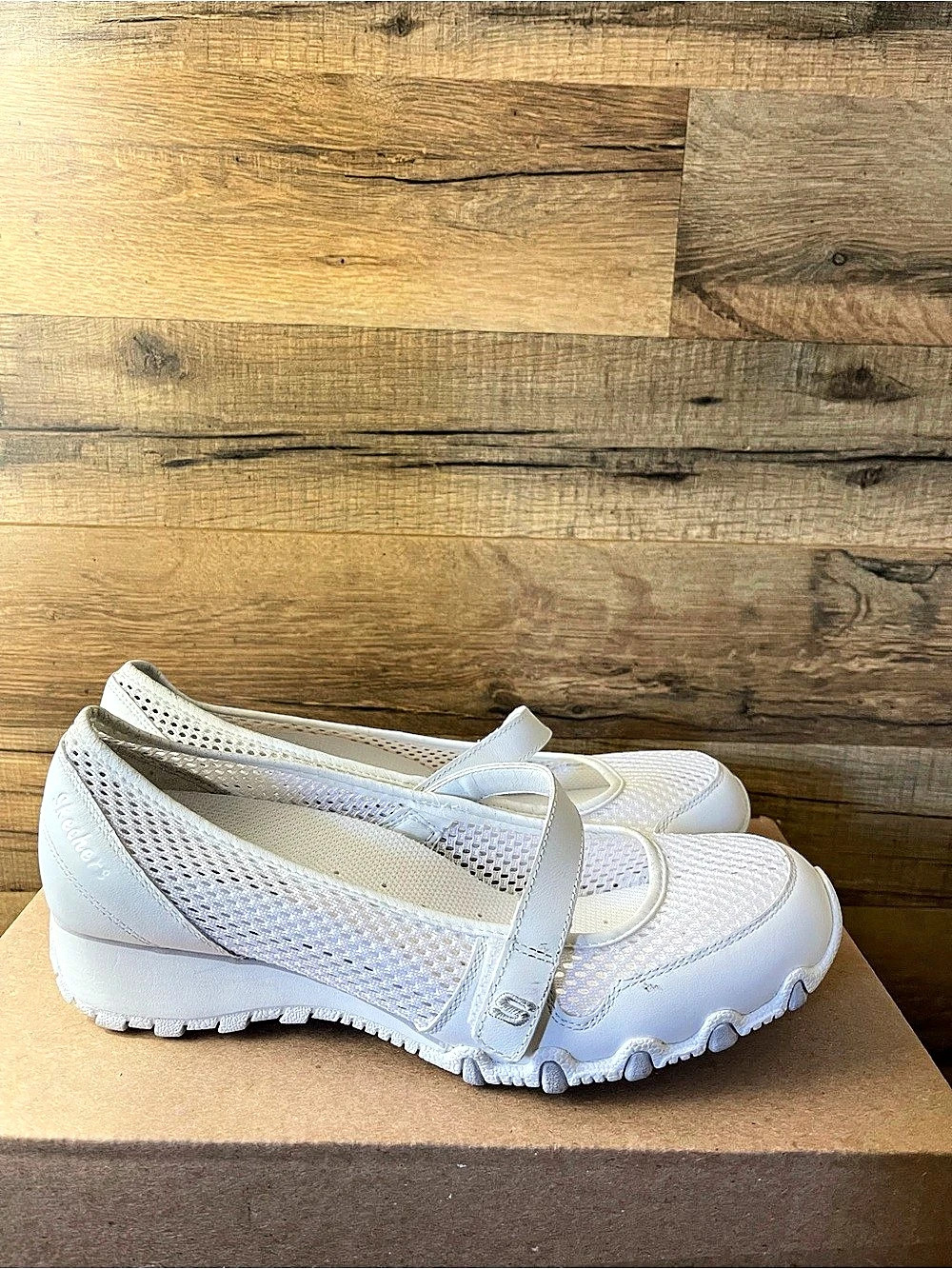 Skechers Mary Janes Mesh SneakersSkechers Mary Janes Mesh Sneakers Size: 7.5